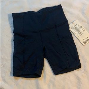 Fast and Free Short 6’’ Size 2 Navy Blue